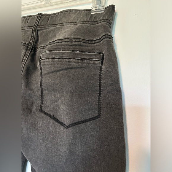 Free people gray pull on pants sz 27 skinny crop style - Picture 5 of 6